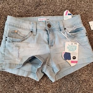 Brand new YMI "wanna betta butt" shorts
